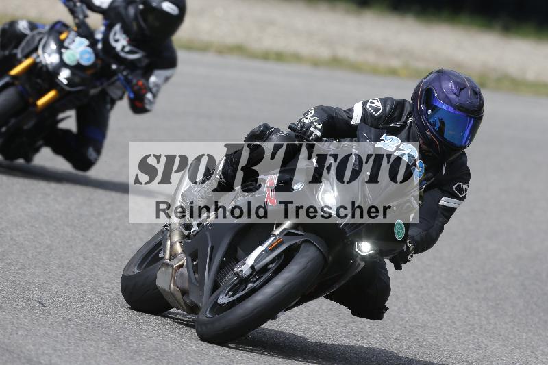/09 19.04.2026  Caremotion get faster ADR/Gruppe gruen/222